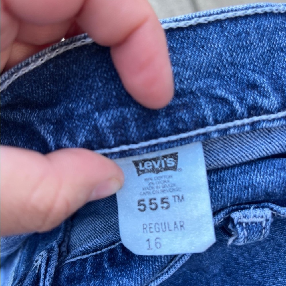 Women's Levi's Retro Mom Fit 555 Dark Wash Shorts Size 16 - Picture 4 of 4